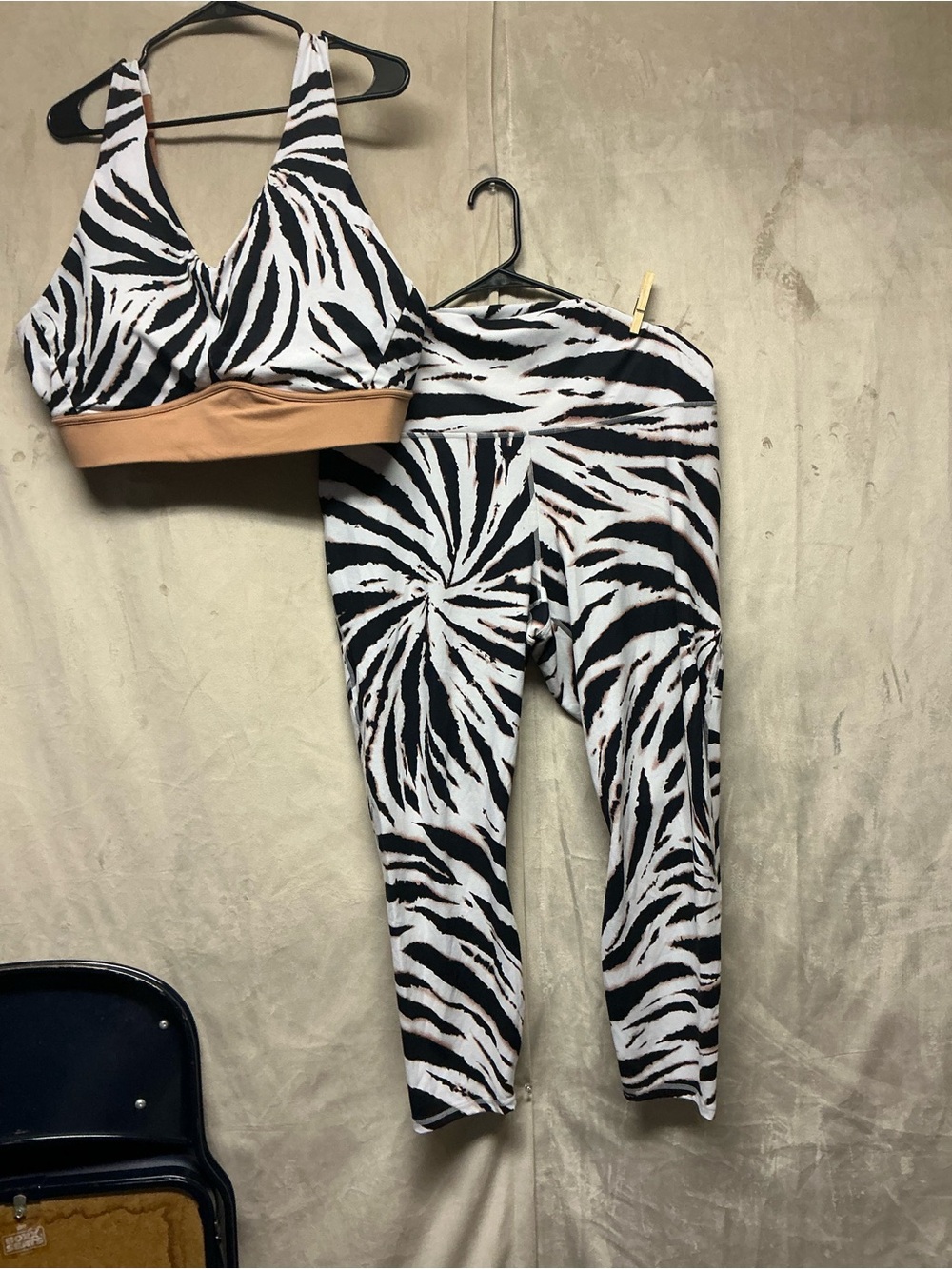 Fabletics Black White Zebra Print Sports Bra & Leggings with Tan Band